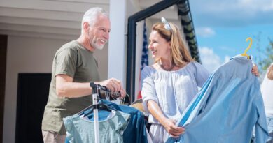 I’ve Sold Vintage Goods for Over 30 Years — Here Are 5 Sneaky Haggling Tricks Buyers Use I’ve Sold Vintage Goods for Over 30 Years — Here Are 5 Sneaky Haggling Tricks Buyers Use